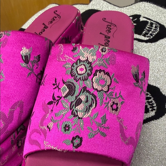 Free People Fuchsia Floral Women's Mules - Picture 2 of 6